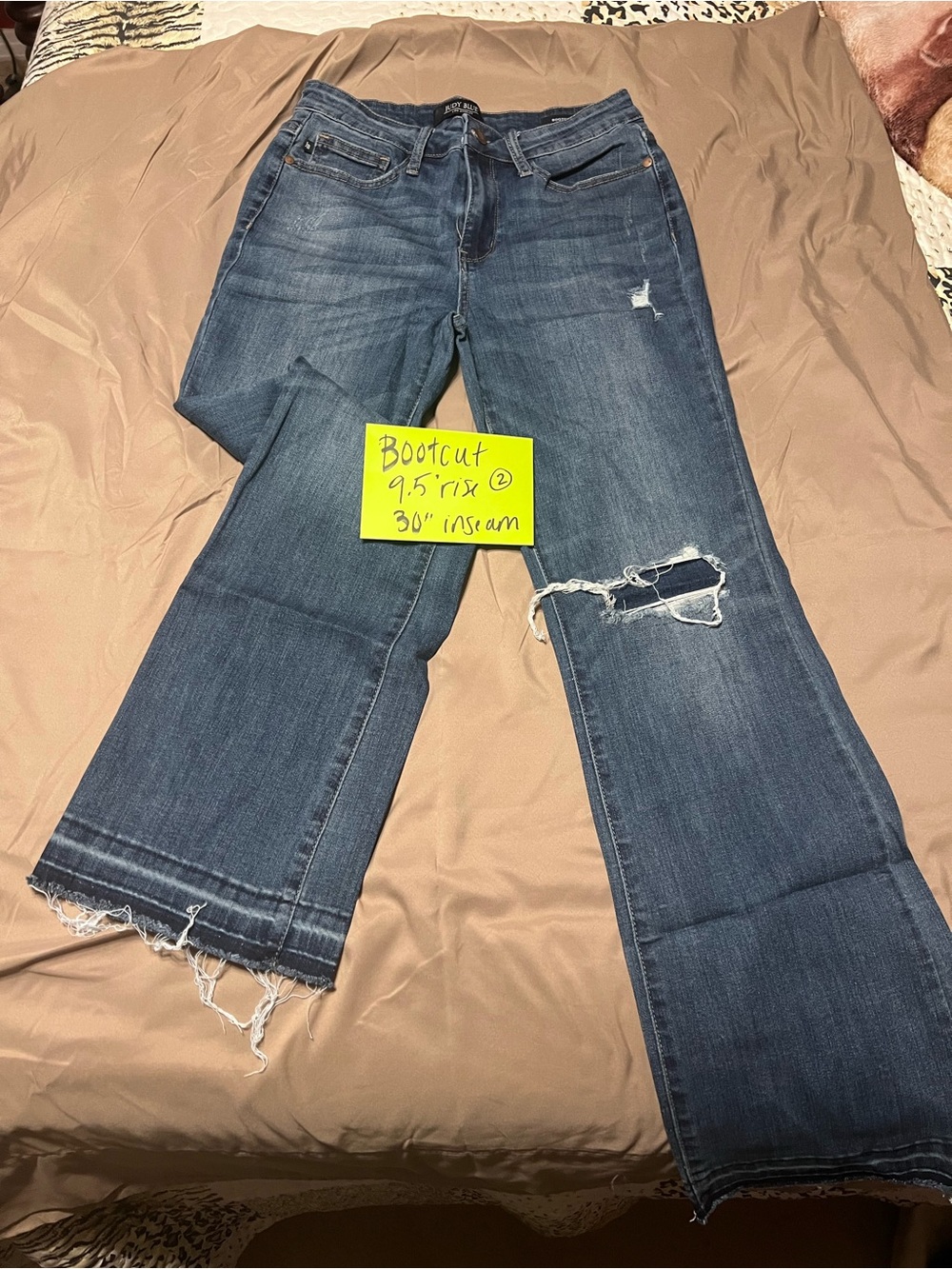 Judy Blue Blue Bootcut some distressing Jeans Size 9/29 - JB88314